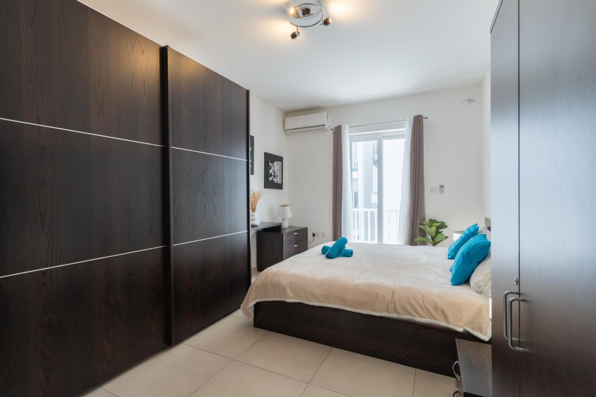 2 Bedroom In Central St Julians Prime Location In Paceville Apt 3 By Vaganza Saint Julian's Eksteriør billede